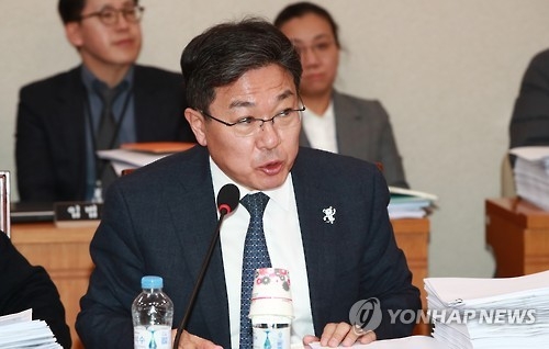 윤상직 "탈원전·탈석탄 정책 관철시 전기요금 최대 40% 인상" - 1