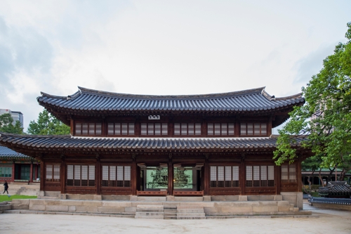 권인호 '시작점의 풍경'이 설치된 석어당