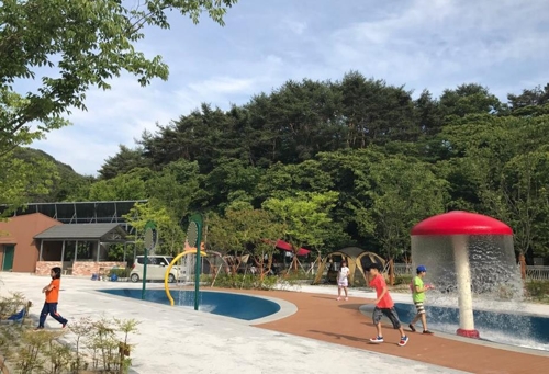임실 덕치면 강변 사리마을 캠핑장
