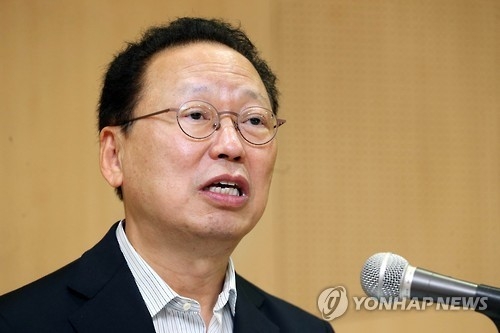 '다주택자 금감원장'으로 뒷말 낳는 최흥식…'론스타 논란'도 - 1