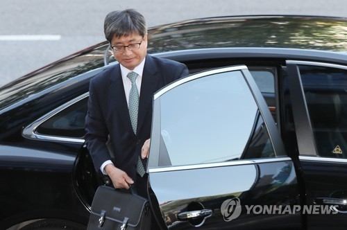 김명수 인준안 내주 고비…대법·헌재수장 동시공백 사태 가시권 - 1