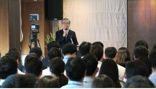 'CEO 현안 설명회'에서 발언하는 유창근 현대상선 사장