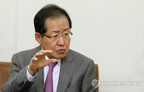 홍준표 "바른정당 전대前 보수통합 작업 공식 착수" - 1