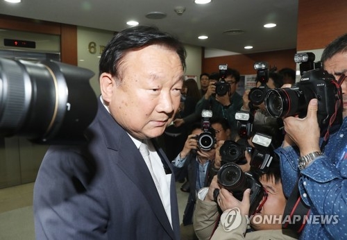 한국당, 朴전대통령 '해당행위' 출당…탄핵 7개월만에 절연(종합) - 2