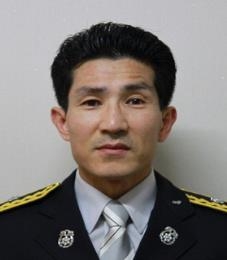 정인근 소방경