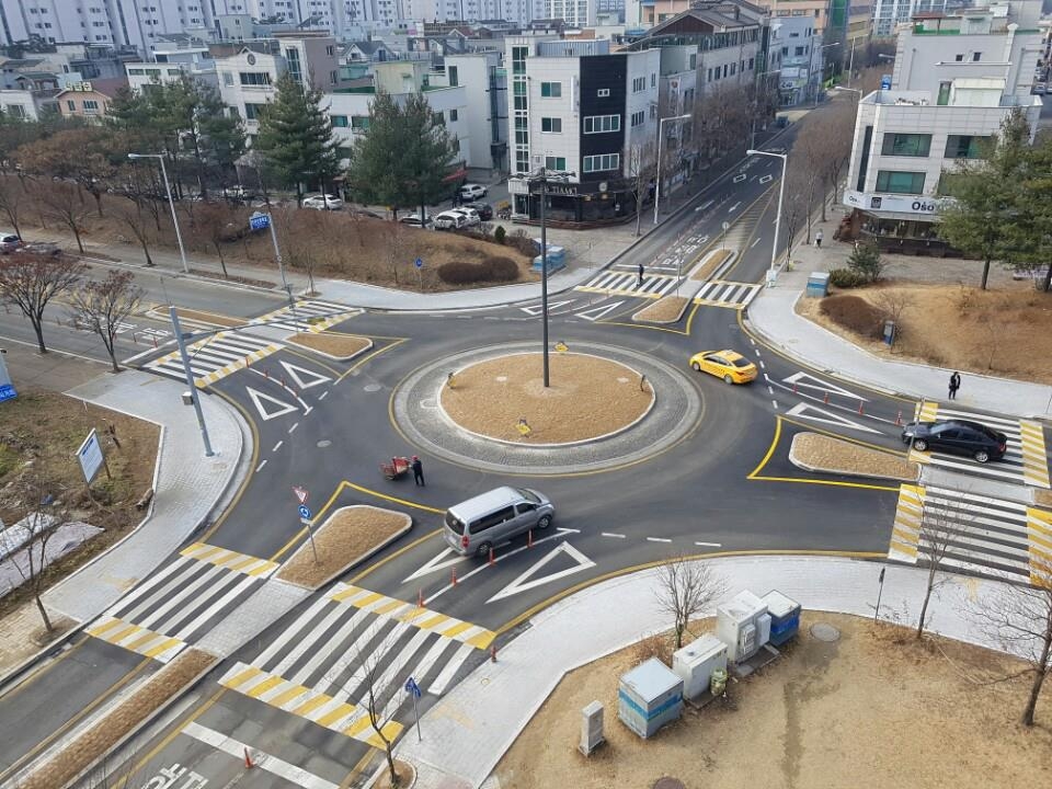 도로교통공단 "회전교차로 안전의식 개선…양보율 27.4%P 향상" - 1