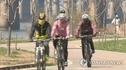 권익위 "자전거 민원 6천여건…도로정비 요구가 44.7%" - 1