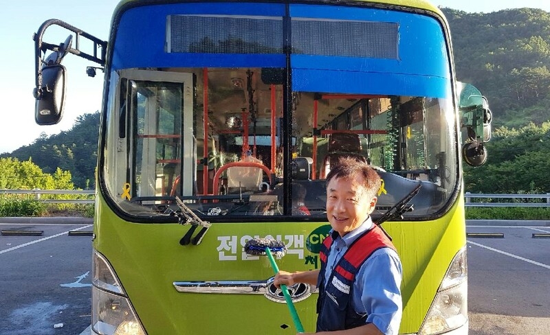 '나는 그냥 버스기사입니다' 저자 허혁 씨