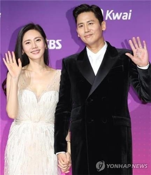 추자현, 퇴원해 위샤오광과 산후조리 중 - 1