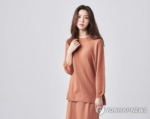 서지혜, 전지현 있는 문화창고와 전속계약 - 1