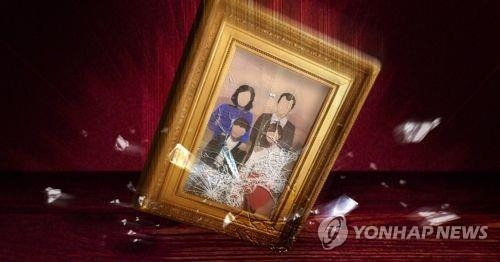 "증거가 없다" 노부모 잔혹 살해 범행 부인 아들 '단죄'(종합) - 1