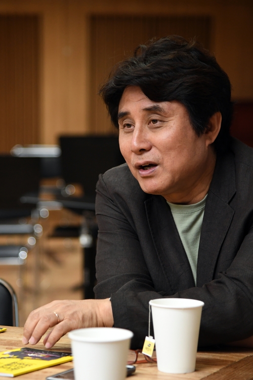 김홍준 예술감독