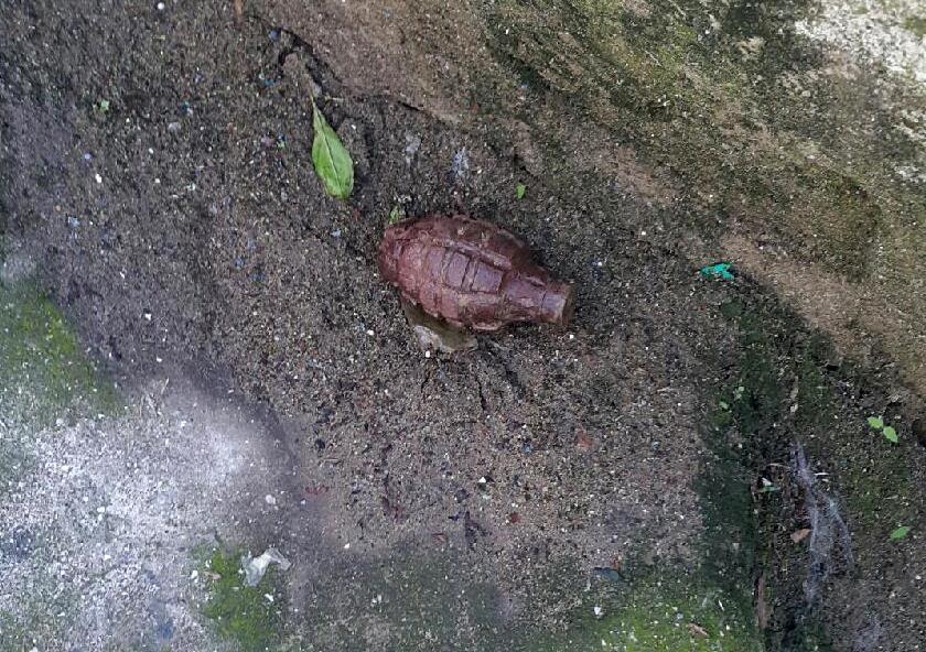 주택 공사장에서 발견된 훈련용 수류탄