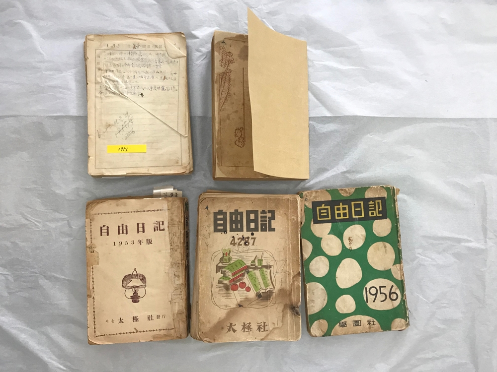 독립운동가이자 정치가인 지청천이 1951∼1956년 기록한 친필일기
