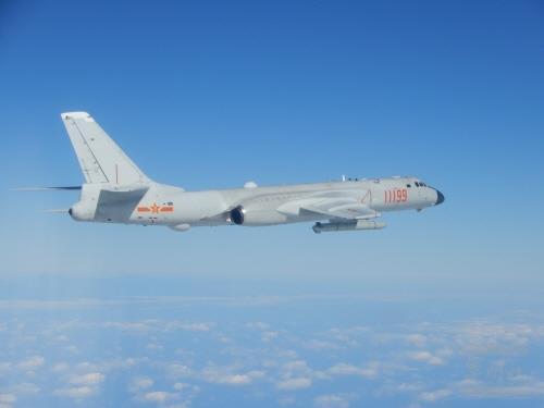 창젠 20 순항미사일 탑재한 중국 H-6K 폭격기