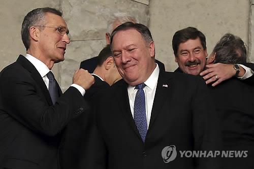 NATO 외교장관 회의에 참석한 폼페이오
