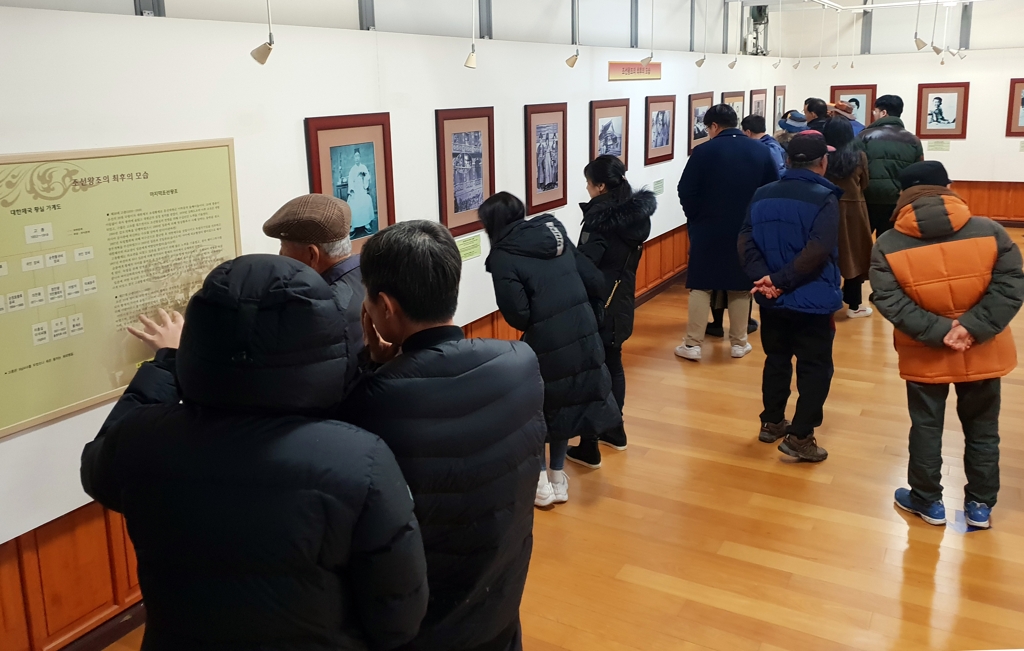 손혜원 논란에 북적이는 목포 근대역사 문화공간