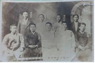 광주 3·1만세운동 준비한 비밀 독서모임 '신문잡지 종람소' 회원의 모습