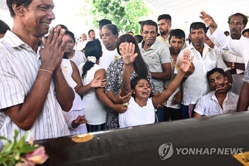스리랑카 테러 희생자 장례식[AFP=연합뉴스]