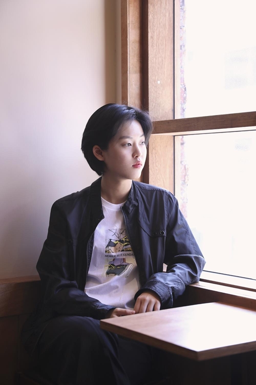배우 이연