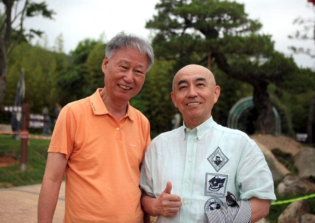 서봉수(오른쪽) 9단과 일본 다케미야 마사키 9단