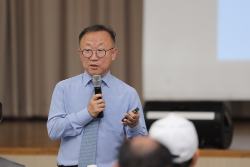 강연하는 석종훈 청와대 중소벤처비서관
