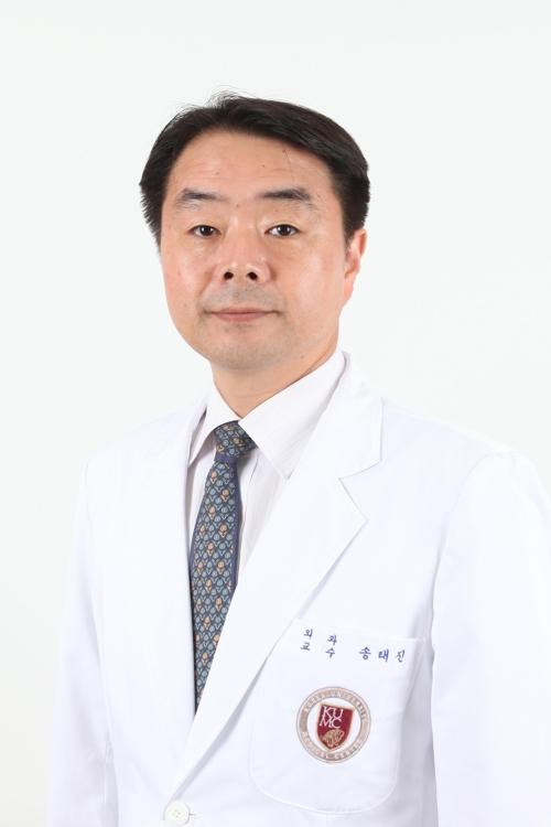 고대병원 송태진 교수, 中심포지엄서 '응급 로봇수술 기법' 발표 - 1
