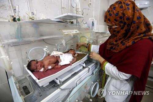 파키스탄 신생아 병동의 아기들. 기사 내용과 상관없음. [EPA=연합뉴스]
