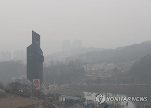 미세먼지 자욱한 청주