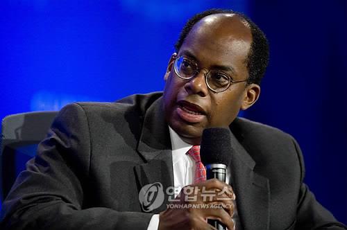 로저 퍼거슨 미국 교직원퇴직연금기금(TIAA) 최고경영자