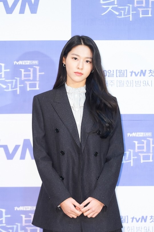 김설현