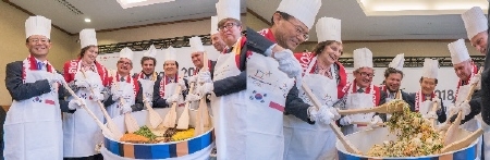 평창 올림픽과 대형 비빔밥으로 하나 된 한국과 폴란드 - 1