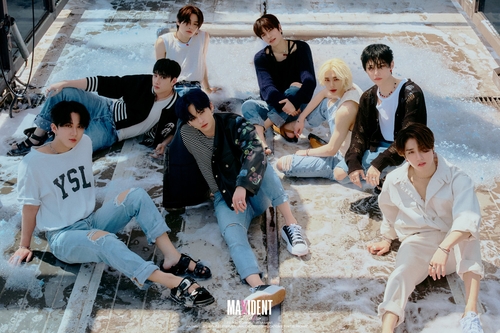 La foto, proporcionada por JYP Entertainment, muestra una imagen promocional de "Maxident", el próximo EP del grupo masculino de K-pop Stray Kids. (Prohibida su reventa y archivo)