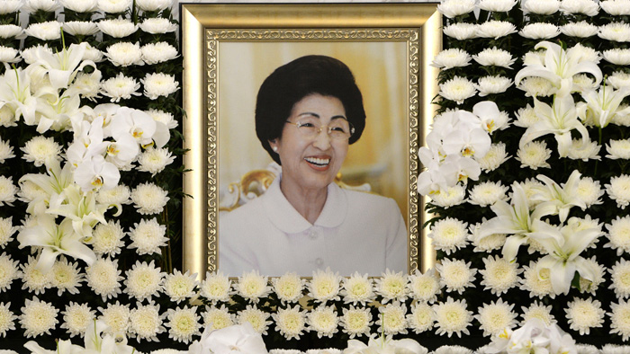 이희호 여사 장례예배…운구행렬 곧 사저로