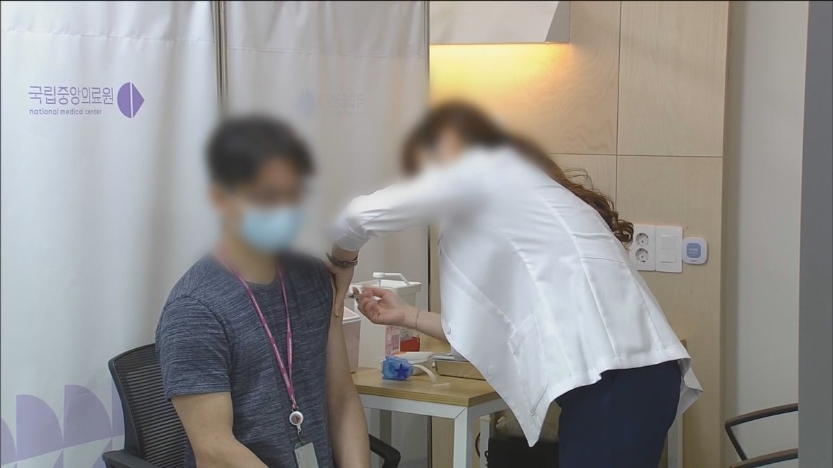 접종자 면역 얼마나 생길까…이달부터 항체보유율 조사