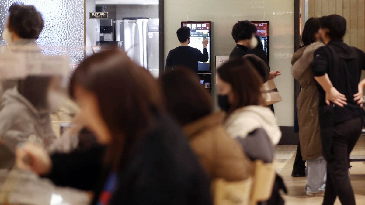 외식업 경기 회복세 5개 분기 만에 꺾여