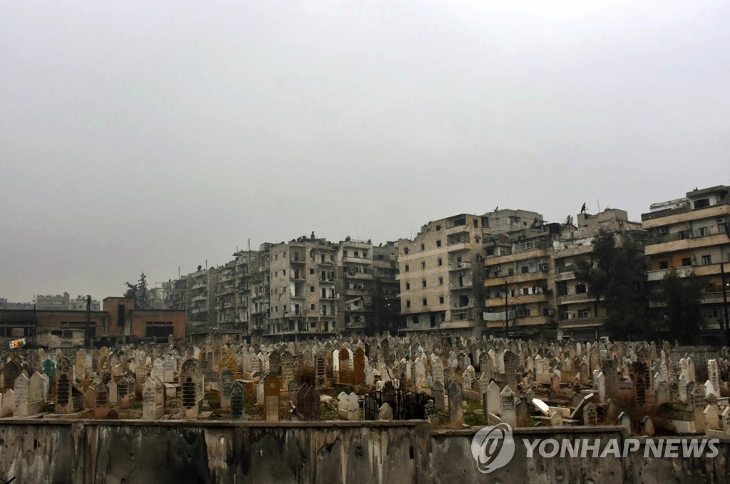 빈틈이 보이지 않는 알레포 묘지