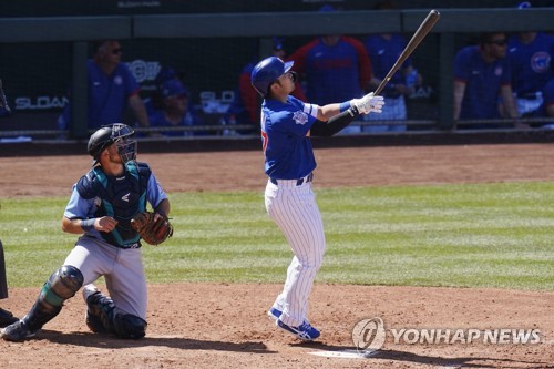스즈키, MLB 시범경기 첫 홈런