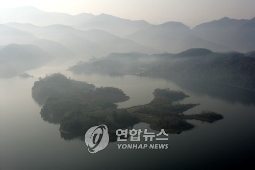 전라북도 임실군 옥정호의 아침