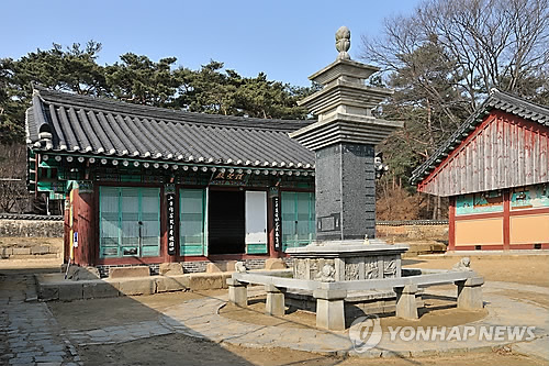 용주사 호성전(효성전)과 부모은중경탑 (홍기원)
