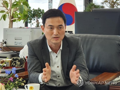 이윤태 부산항운노조 위원장