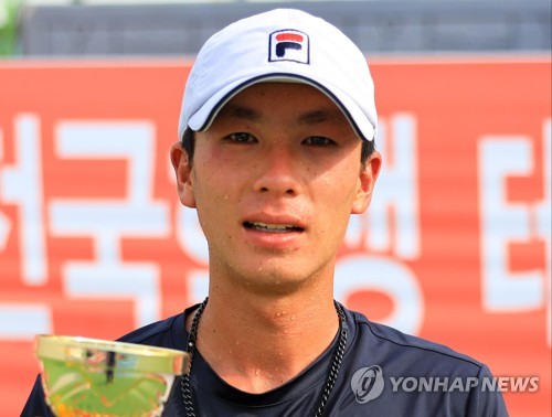 테니스선수 홍성찬