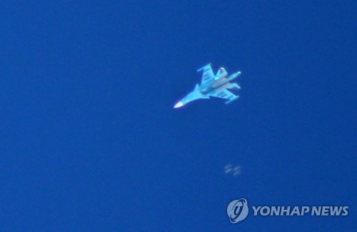 7일 이들립 상공 비행하는 러시아 전투기