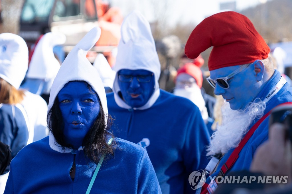 GERMANY-ENTERTAINMENT-SMURF-RECORD