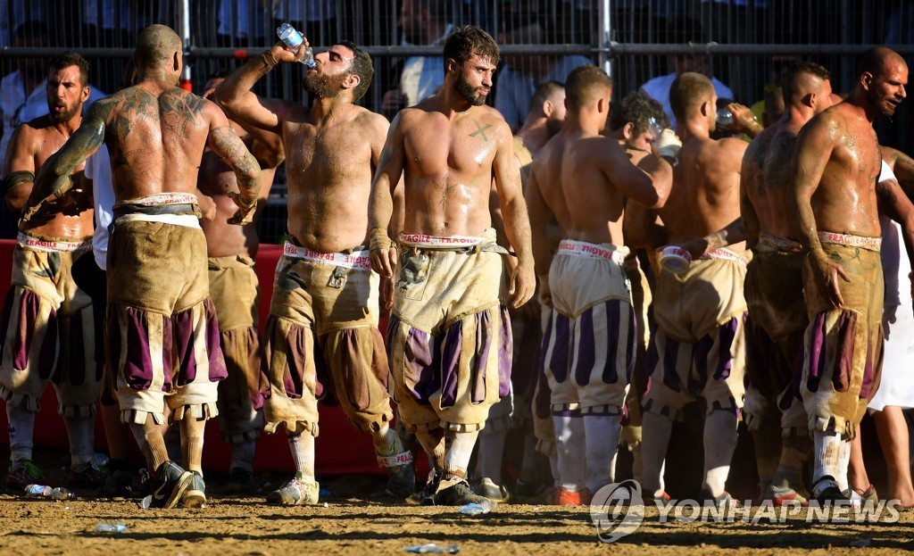 ITALY-FLORENCE-CALCIO-STORICO