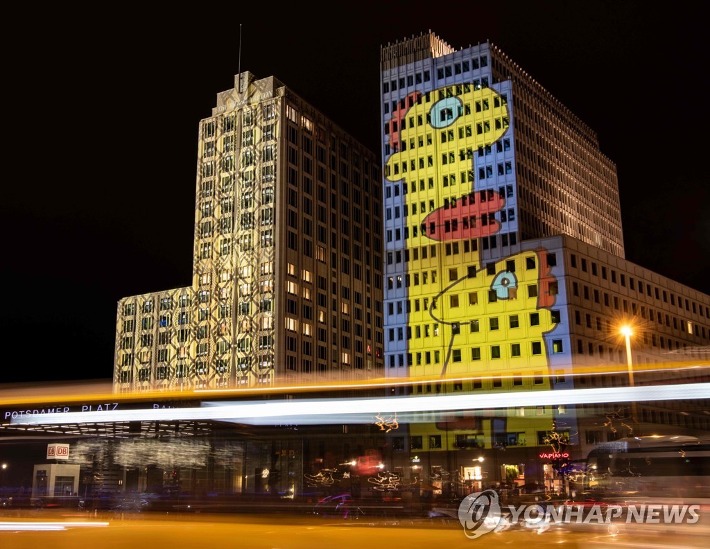 GERMANY-LANDMARK-ILLUMINATION-FESTIVAL-LIGHTS