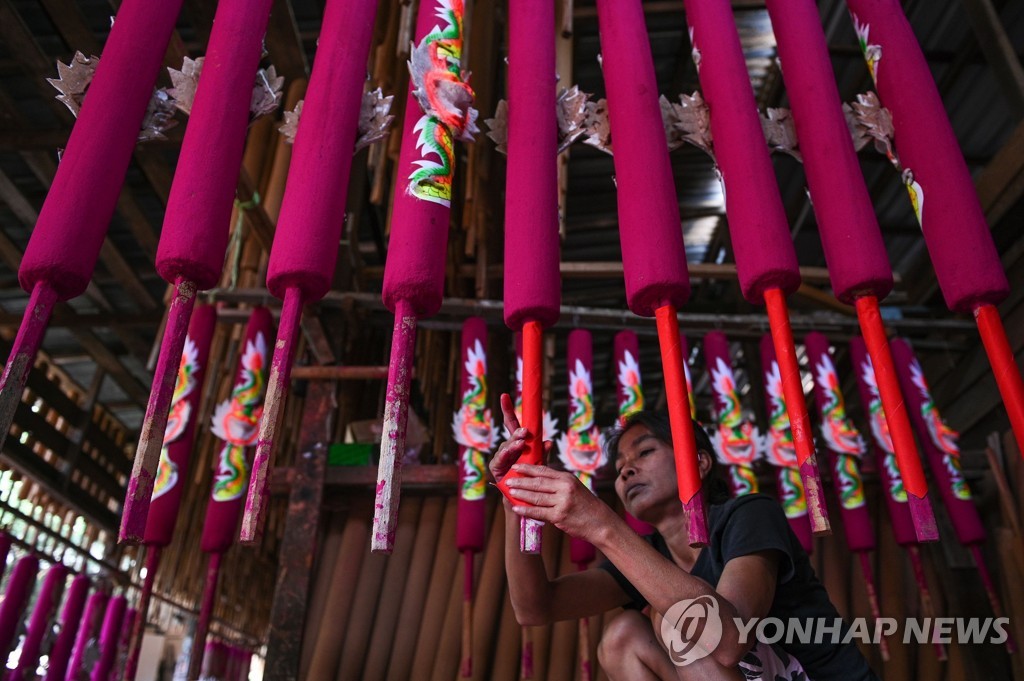 MALAYSIA-CHINA-TRADITION-INCENSE