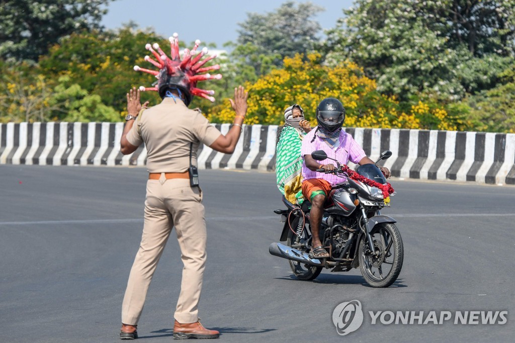 INDIA-HEALTH-VIRUS