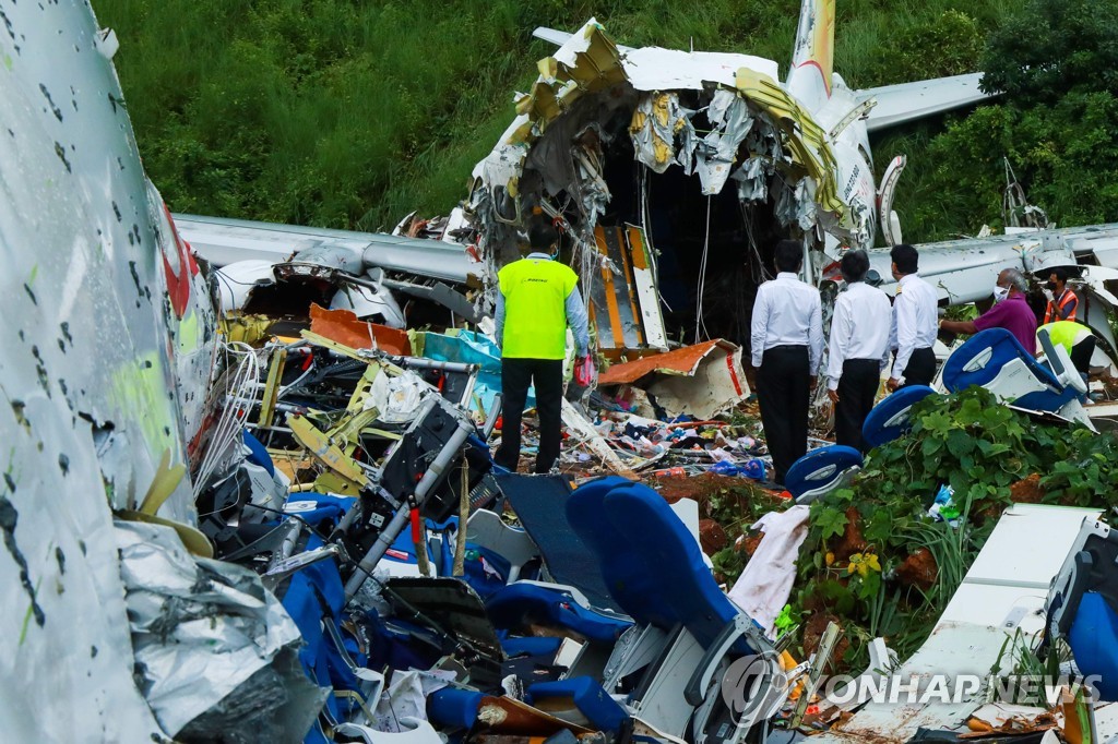 INDIA-AVIATION-ACCIDENT-PLANE