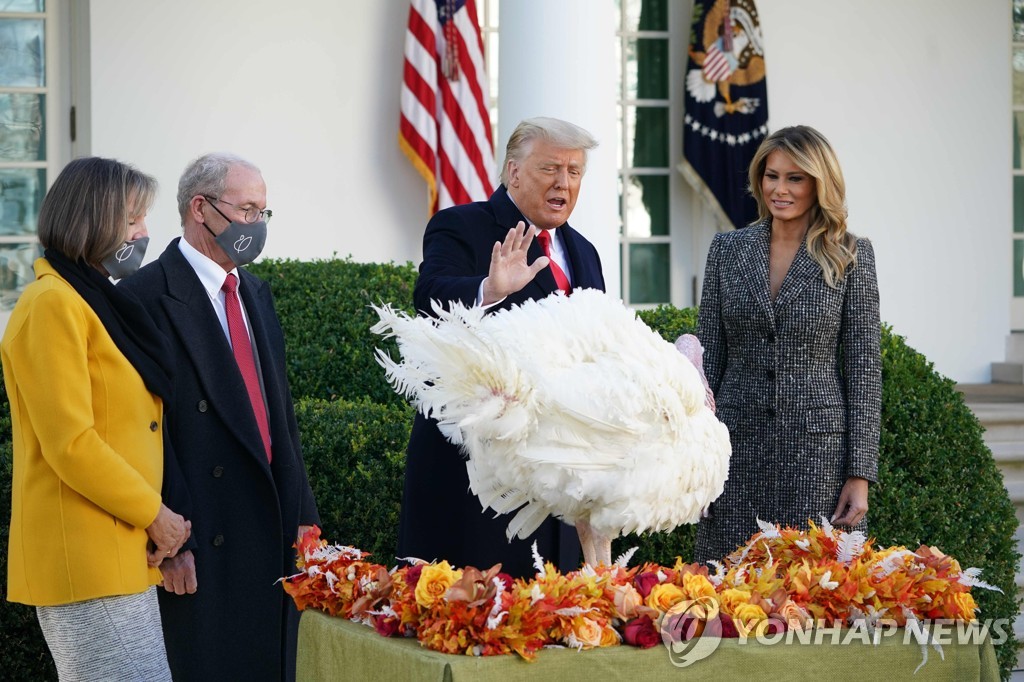 US-POLITICS-TRUMP-TURKEYS